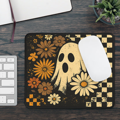 Vintage Floral Ghost Halloween Gaming Mouse Pad – 9x7 Neoprene Mouse Pad with Retro Checkerboard and Fall Flower Design